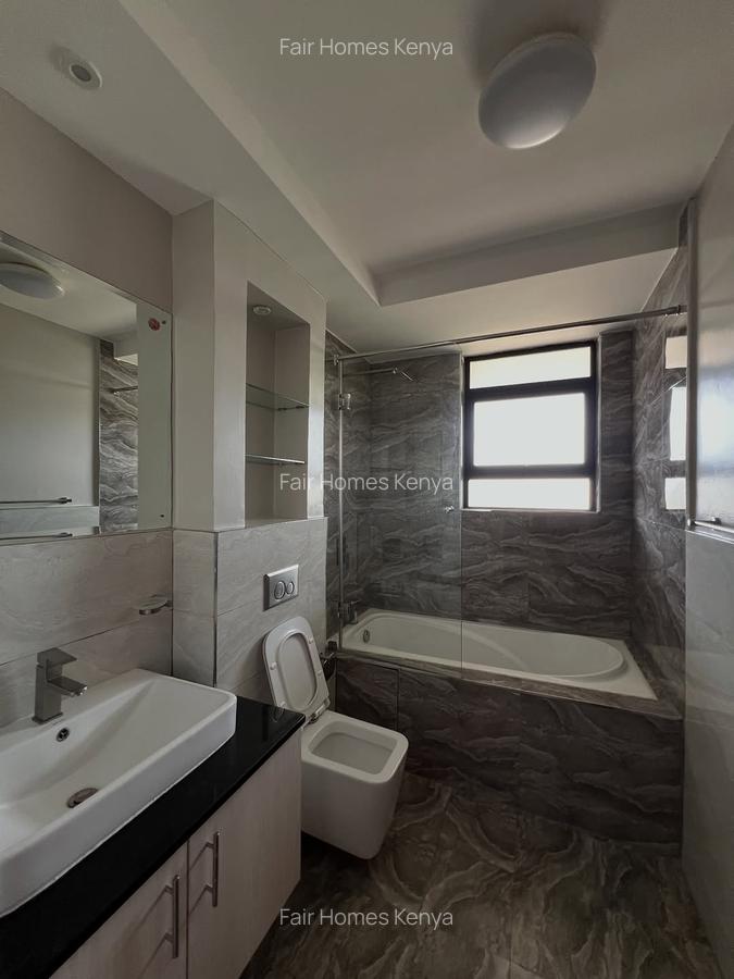 4 Bed Apartment with En Suite at Riverside Drive - 9