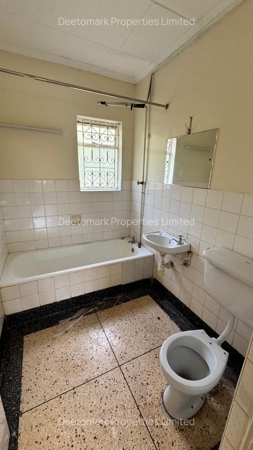 3 Bed House with Staff Quarters at Langata - 14