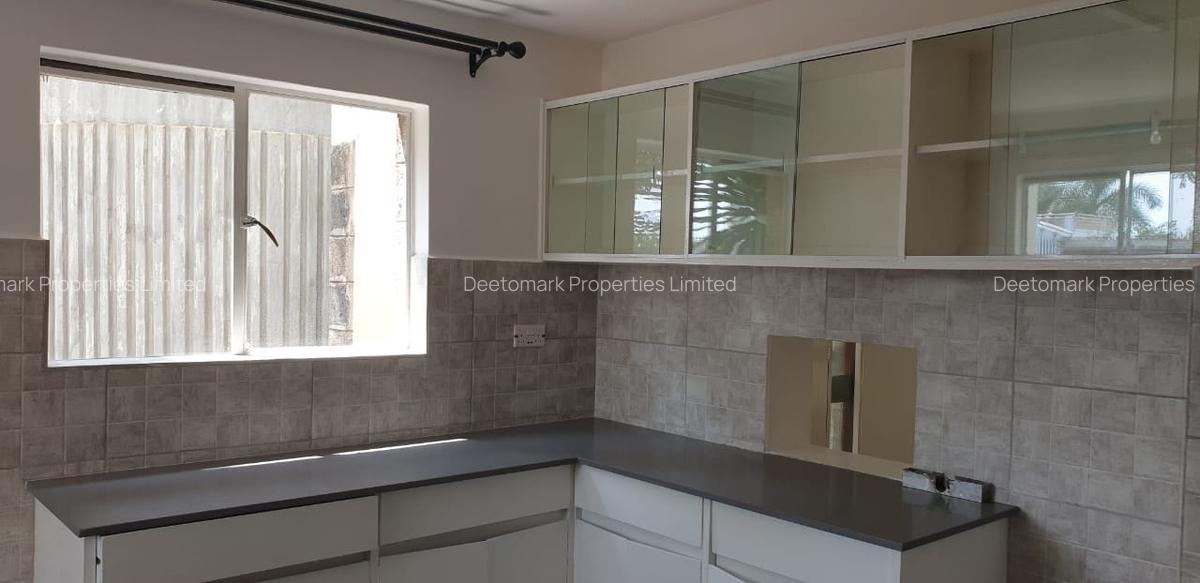 3 Bed Apartment with En Suite at Mara - 13