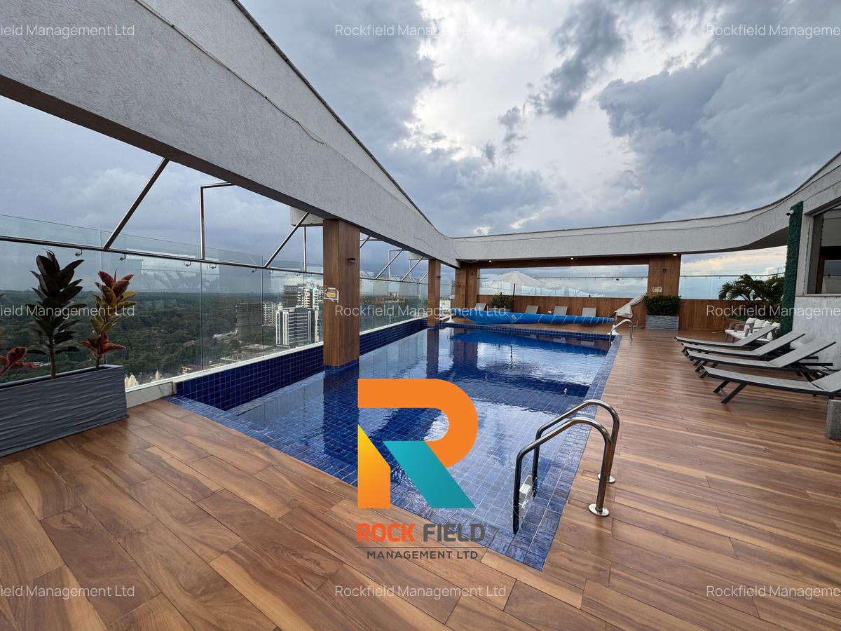 4 Bed Apartment with En Suite in General Mathenge - 1