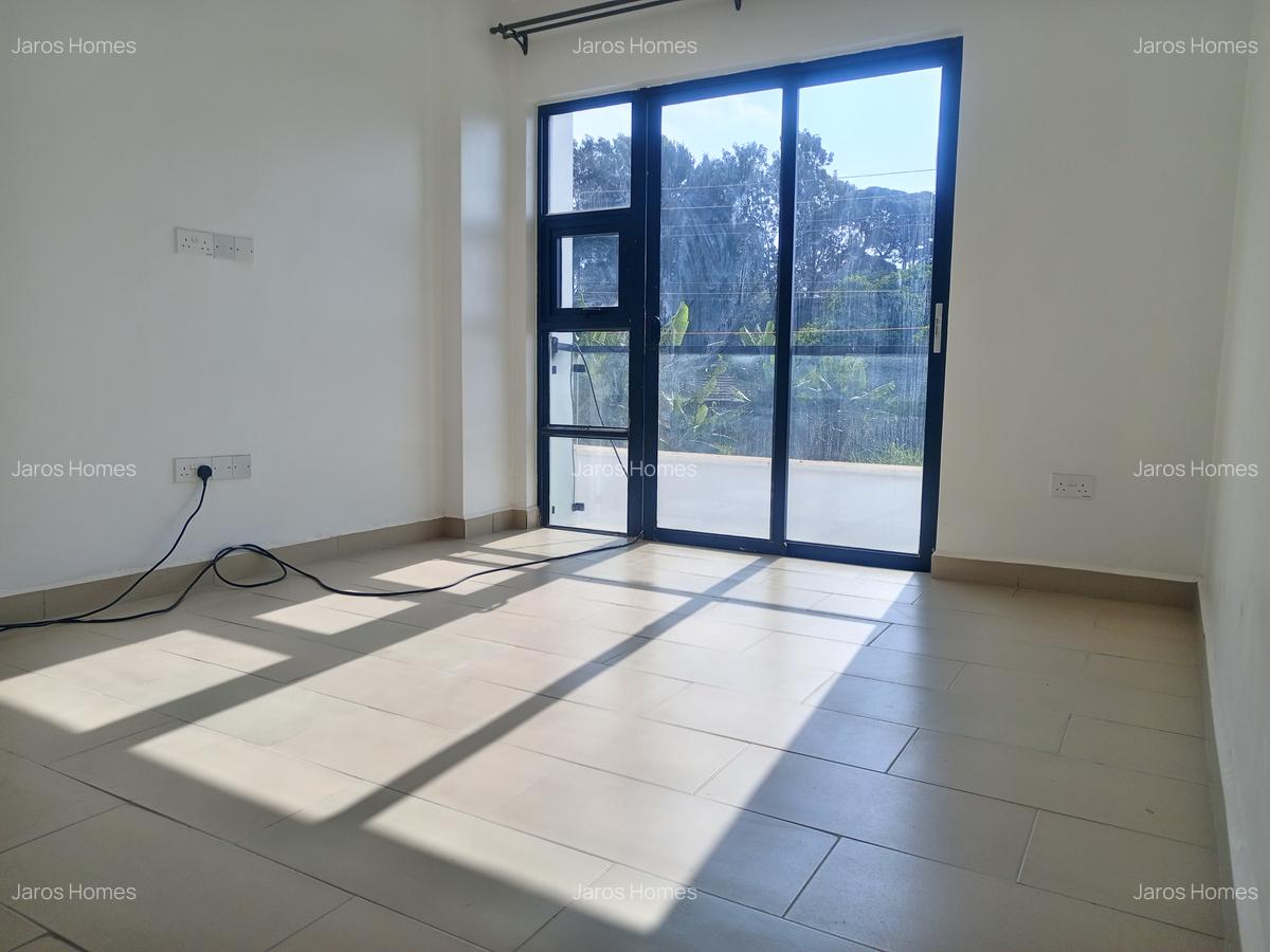 1 Bed Apartment with En Suite at Kirawa Road - 8