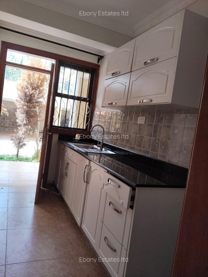 Bedsitter in Lavington - 8