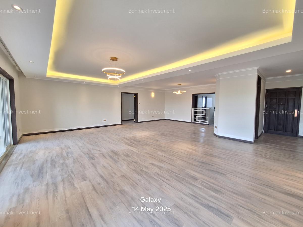 2 Bed Apartment with En Suite at Riverside Drive - 2