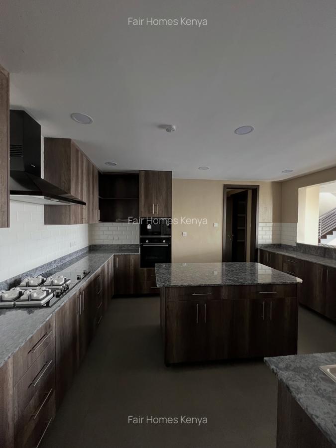 4 Bed Apartment with En Suite at Gitanga Road - 4