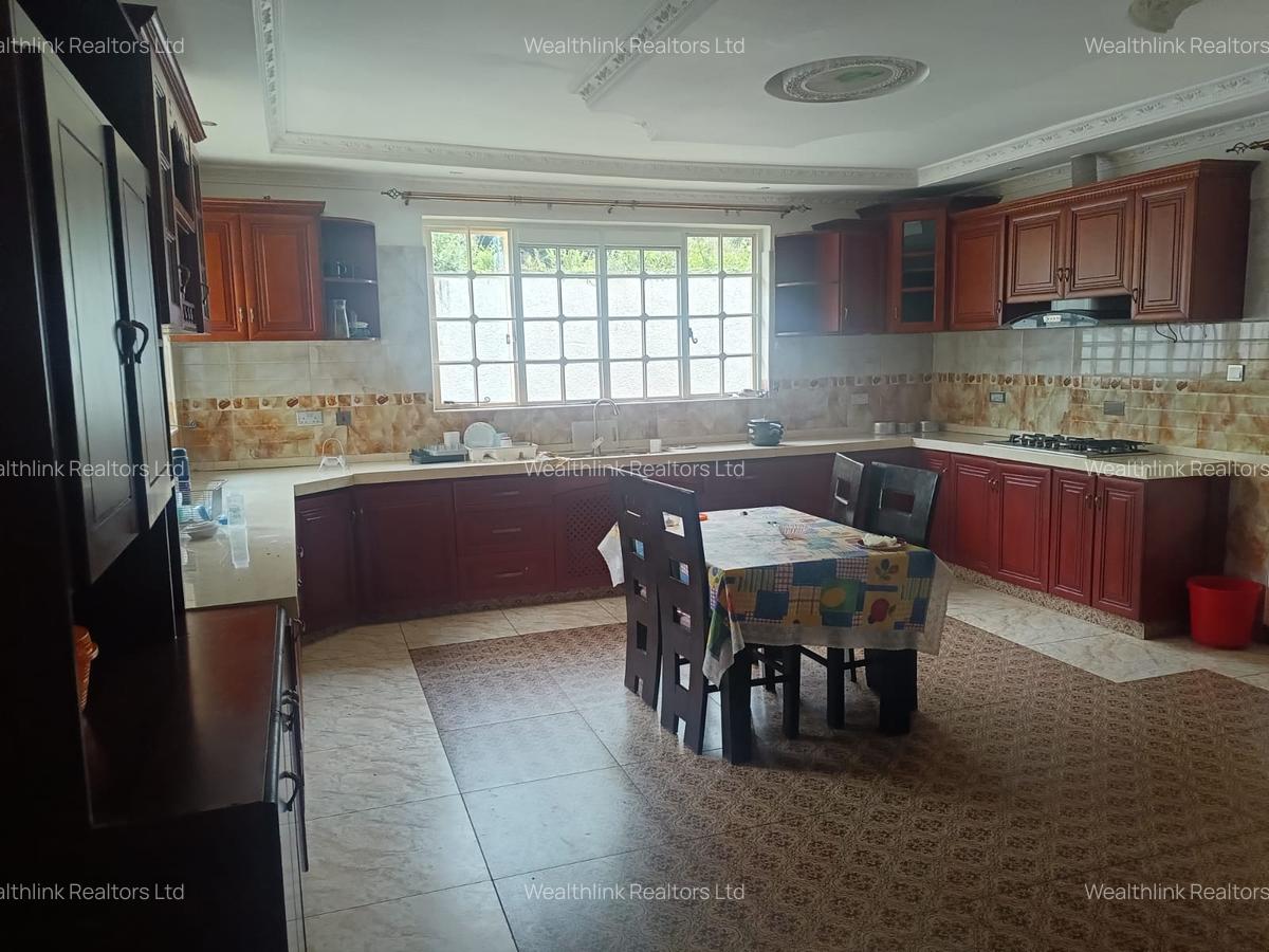 6 Bed House with En Suite at Runda - 10