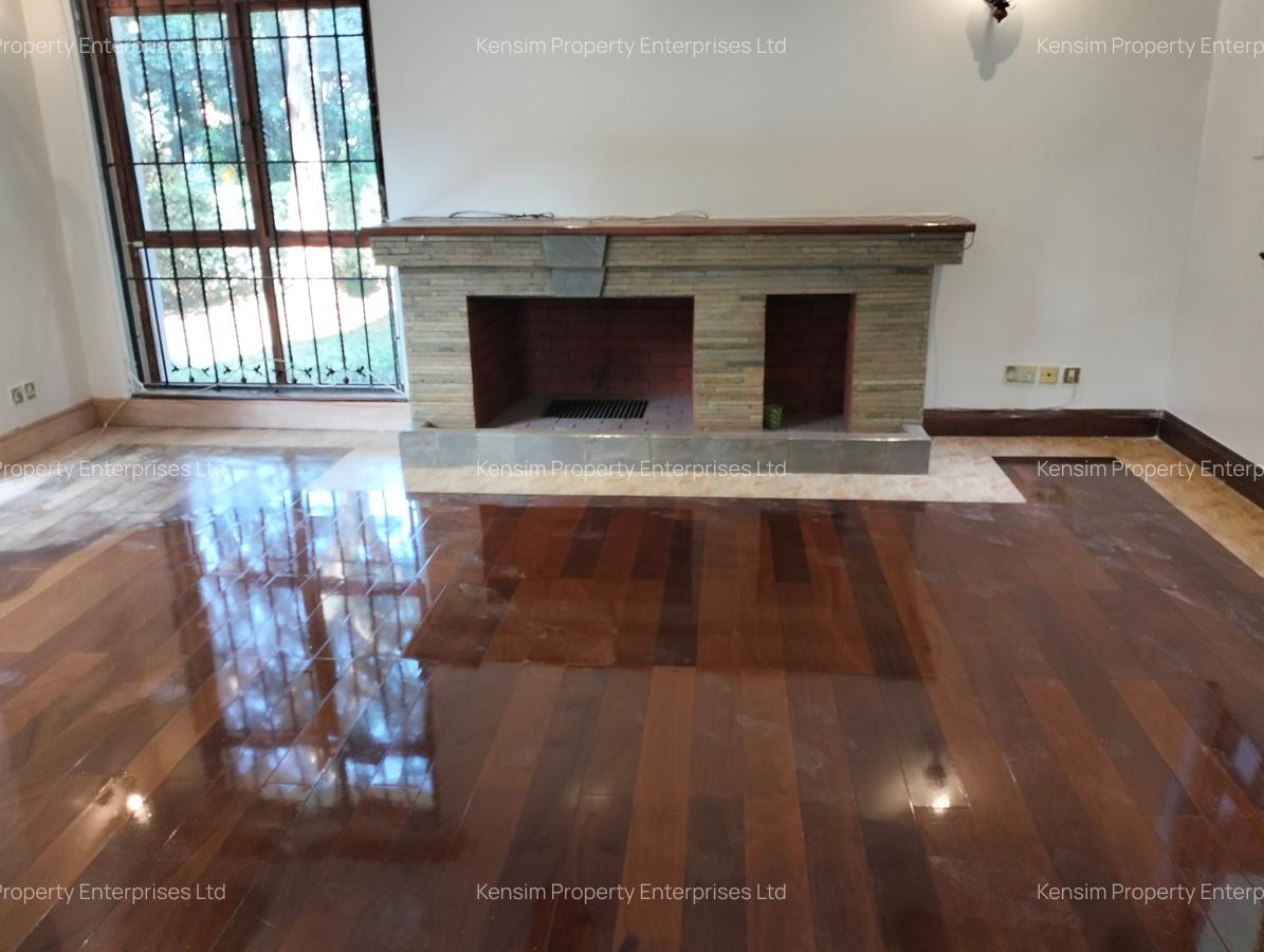5 Bed Townhouse with En Suite in Runda - 5