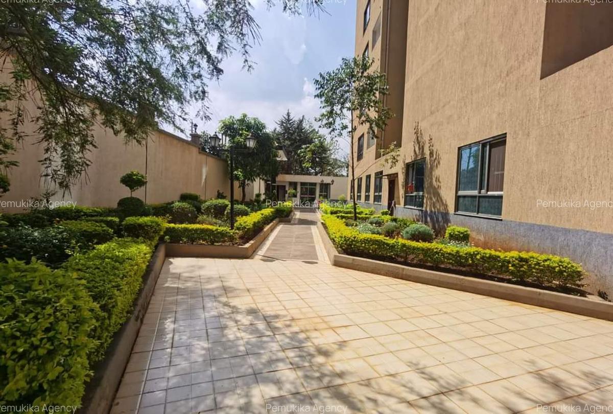 1 Bed Apartment with En Suite in Kileleshwa - 5