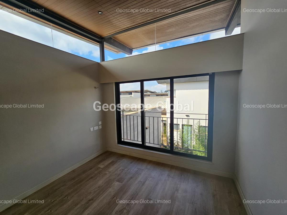 4 Bed Townhouse with En Suite in Runda - 17