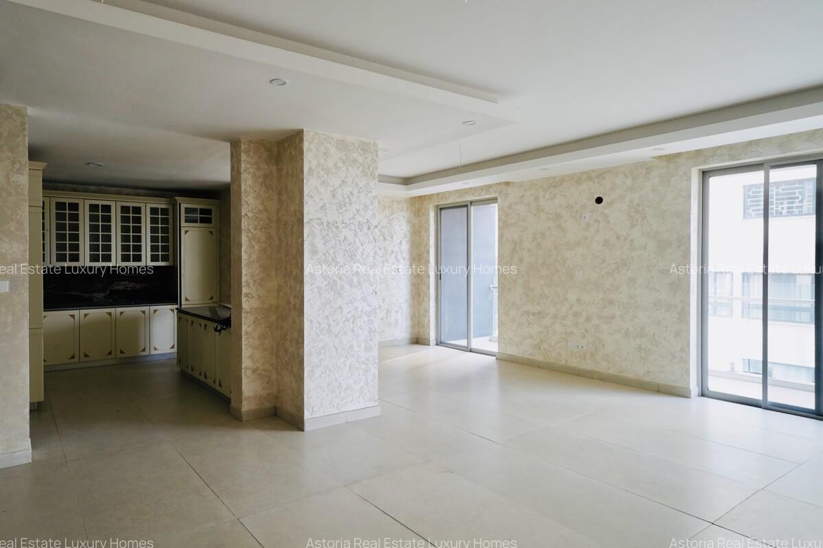 4 Bed Apartment with En Suite at 2026-510 - 7