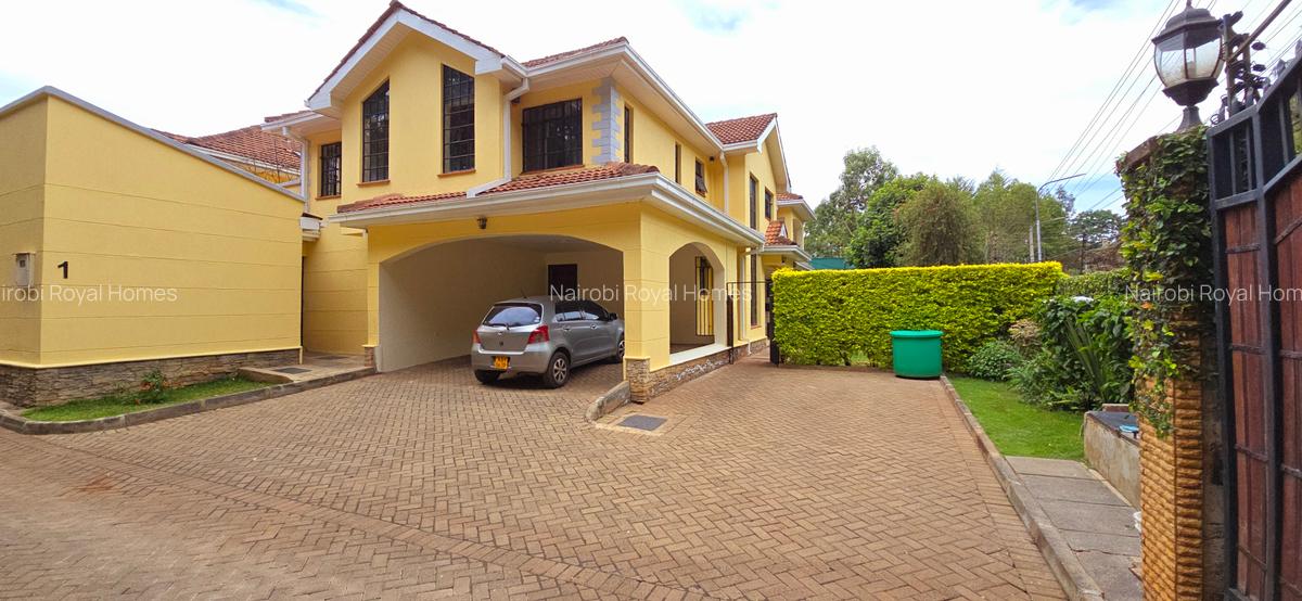 4 Bed Townhouse with En Suite at Lavington Green - 3