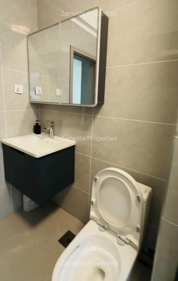 4 Bed House with En Suite in Westlands Area - 11