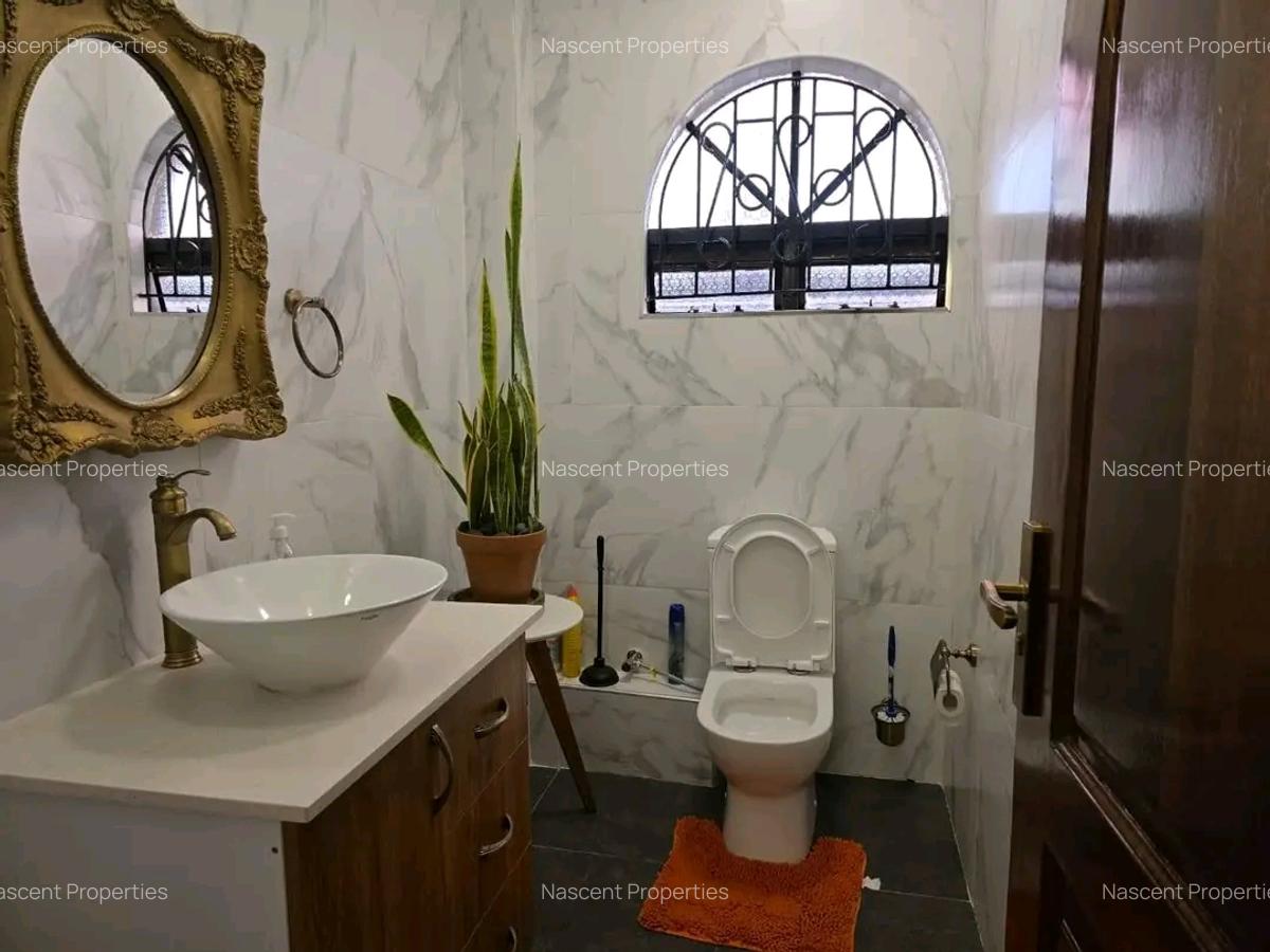 4 Bed House with En Suite in Spring Valley - 6
