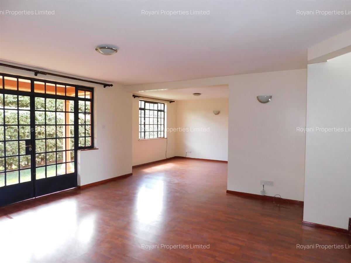 4 Bed House with En Suite at Fourways Junction Estate - 3