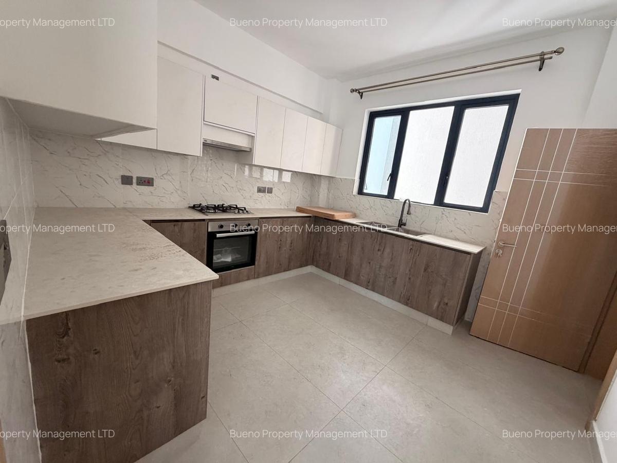 3 Bed Apartment with Gym in Brookside - 2