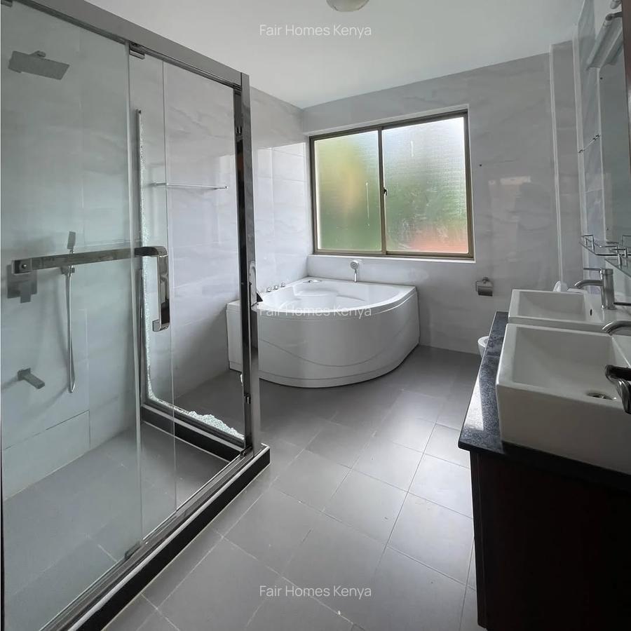 5 Bed Townhouse with En Suite at Chalbi Drive - 14