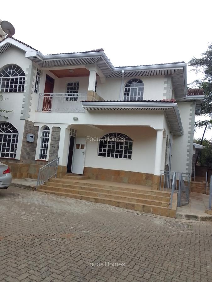 4 Bed Townhouse with En Suite in Lavington - 1