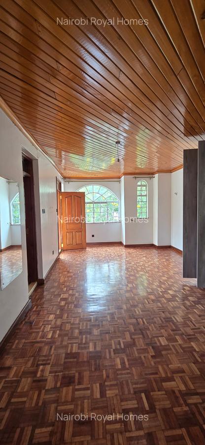 5 Bed Townhouse with En Suite at Lavington Off Convent Drive - 19