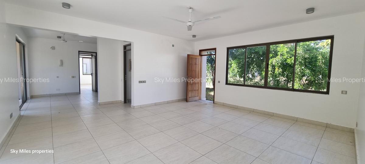 3 Bed Villa with En Suite at Vipingo - 13