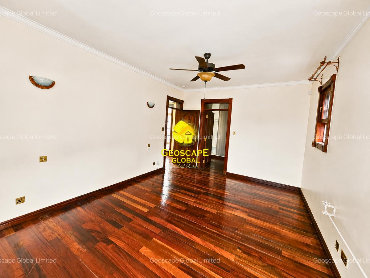 4 Bed House with En Suite in Kyuna - 5