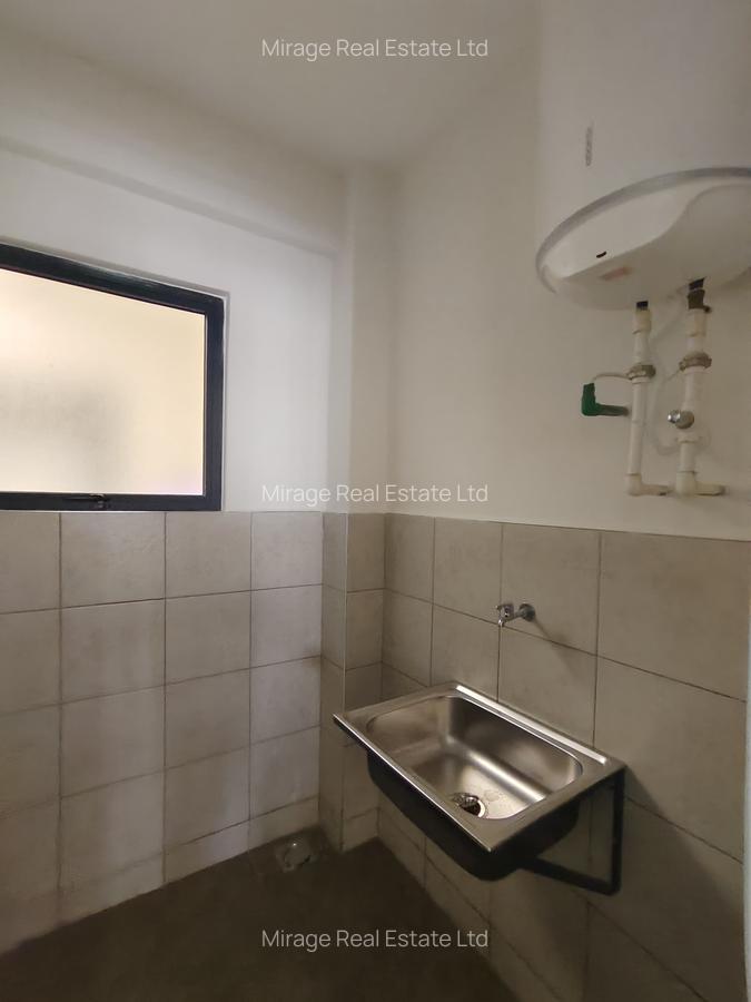 1 Bed Apartment with En Suite in Lavington - 12