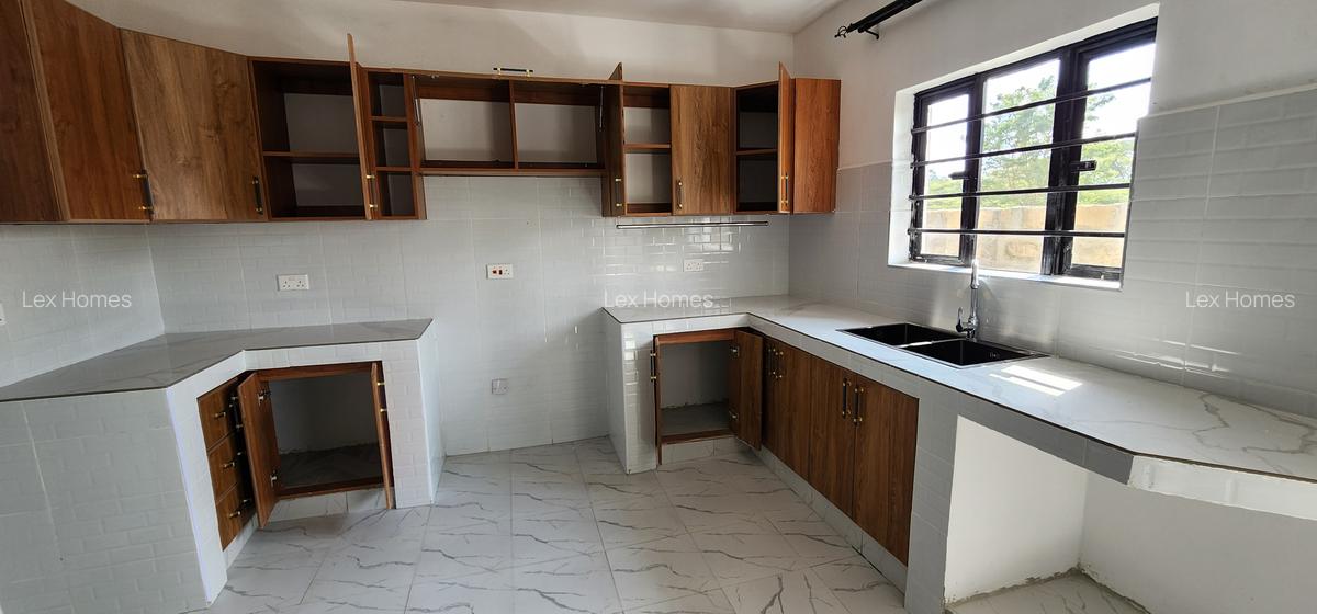4 Bed House with En Suite at Magadi Road - 11