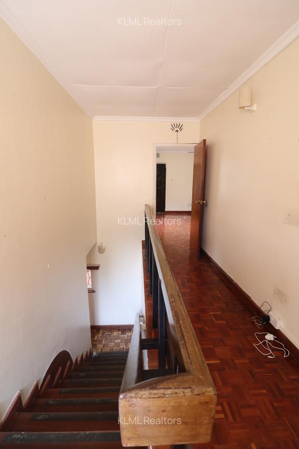 4 Bed Townhouse with En Suite in Nyari - 6