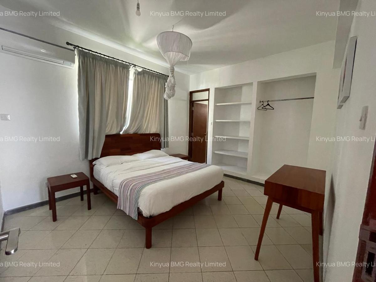 Serviced 3 Bed Apartment with En Suite in Nyali Area - 9