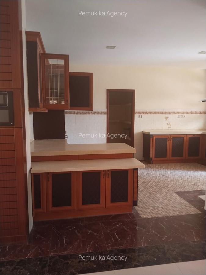 4 Bed House with En Suite in Muthaiga - 14