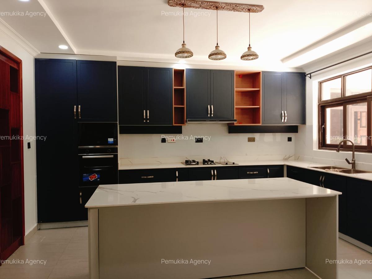 4 Bed House with En Suite at Ndege Road - 10
