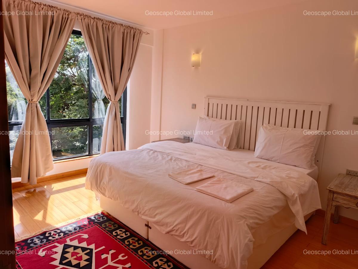 Serviced 3 Bed Apartment with En Suite in Brookside - 3