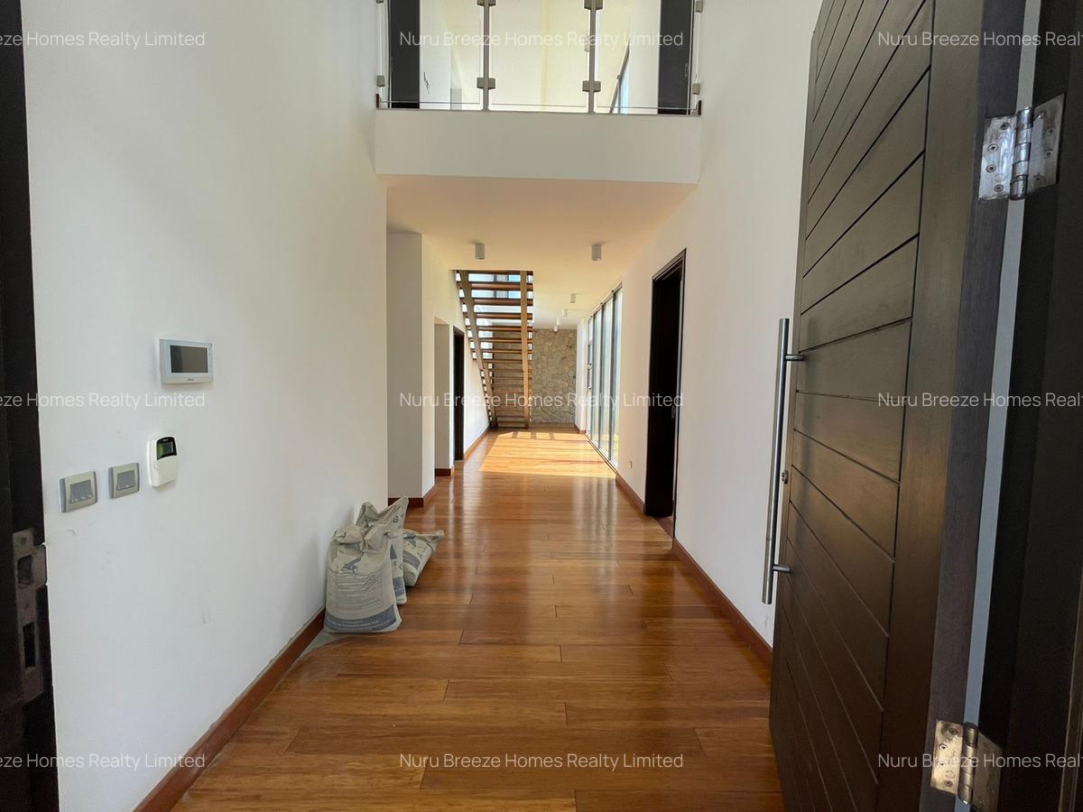 5 Bed Townhouse with En Suite in Karen - 10