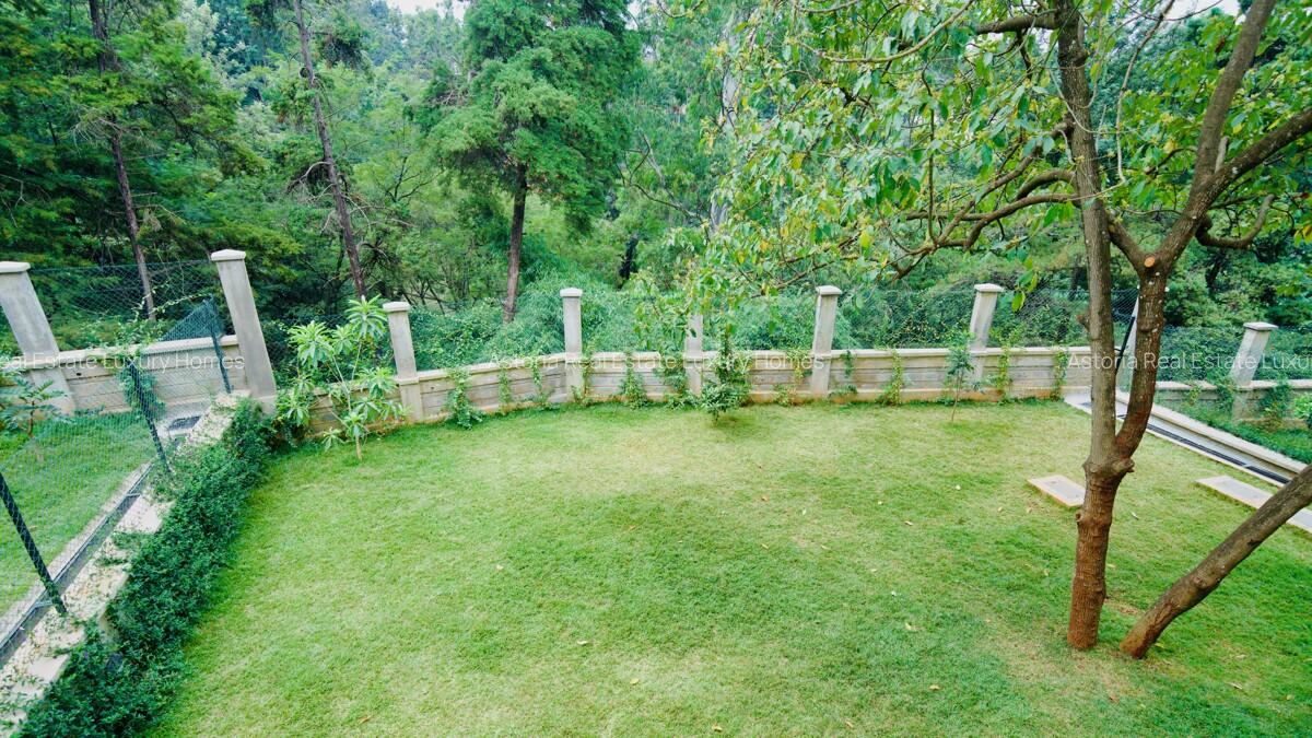 6 Bed Villa with En Suite at 2026-183 - 20