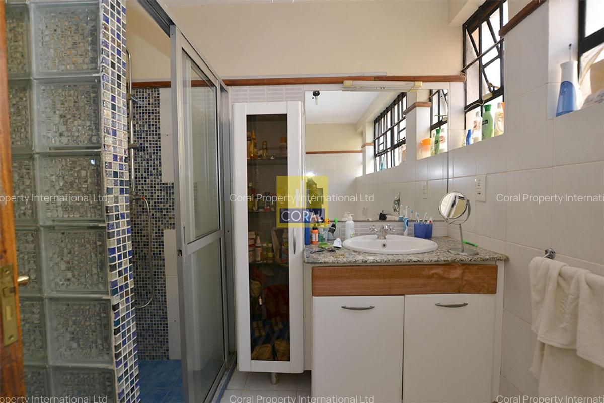 5 Bed Townhouse in Westlands Area - 14