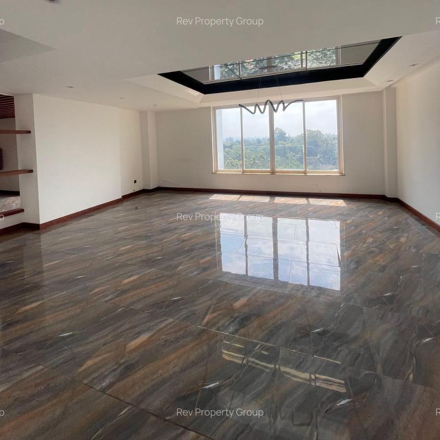 4 Bed Apartment with En Suite in General Mathenge - 1
