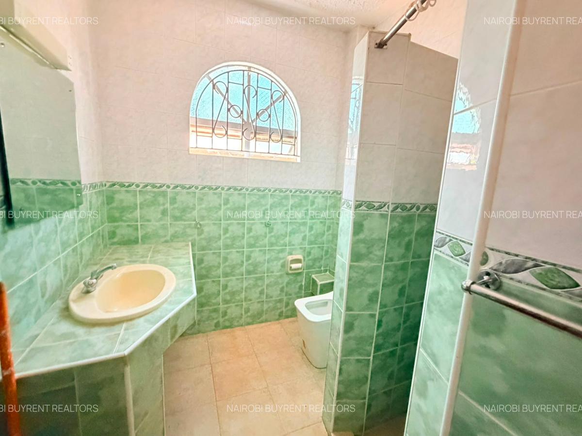 4 Bed Townhouse with En Suite in Westlands Area - 13