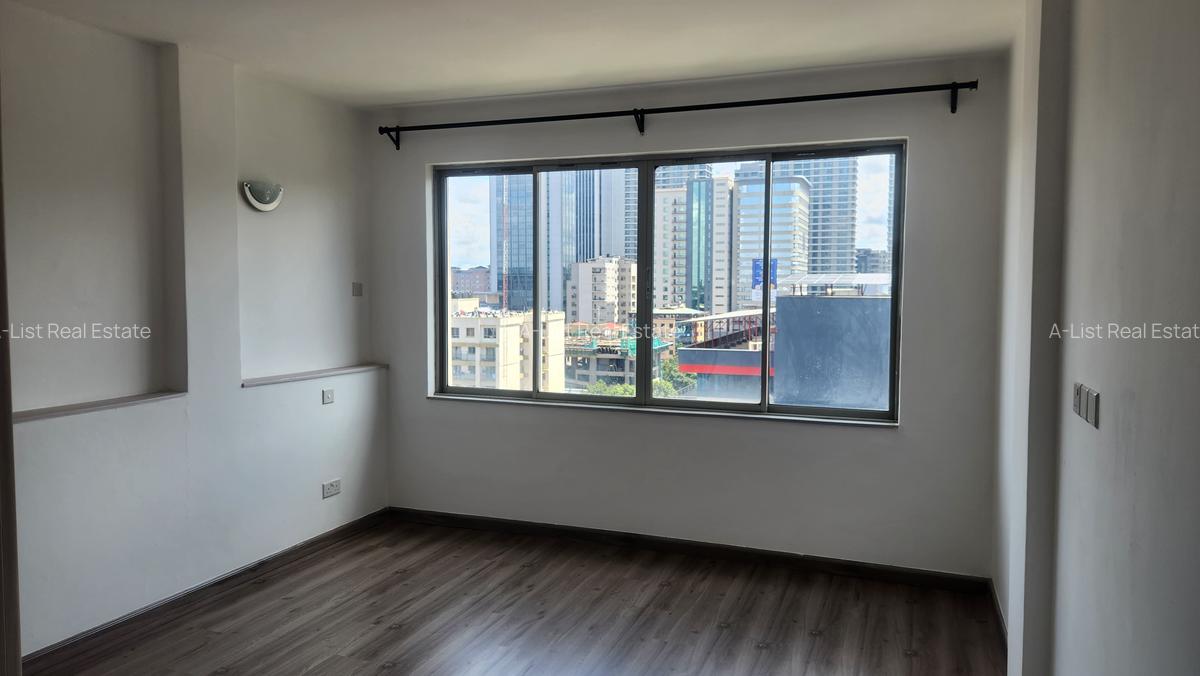 2 Bed Apartment with En Suite at Ojijo Road - 5