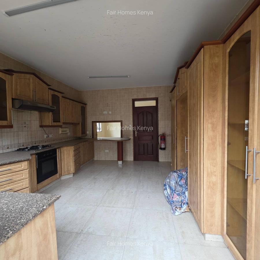 4 Bed Townhouse with En Suite at Grevilea Grove - 2