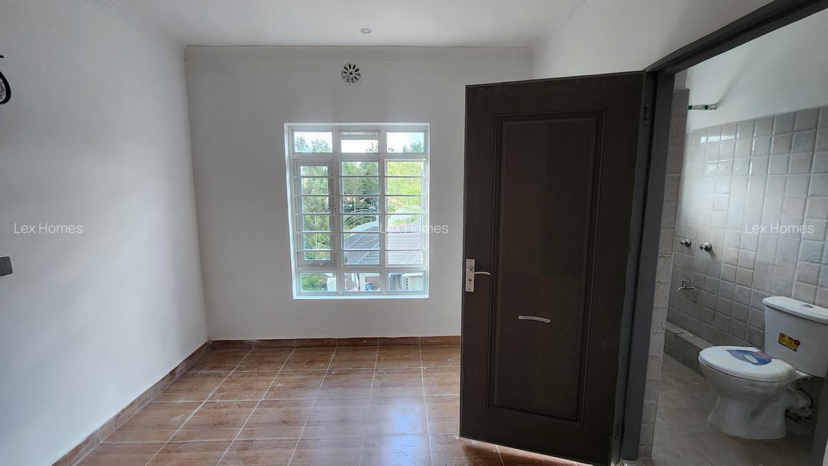 4 Bed House with En Suite at Forest Line Road - 11