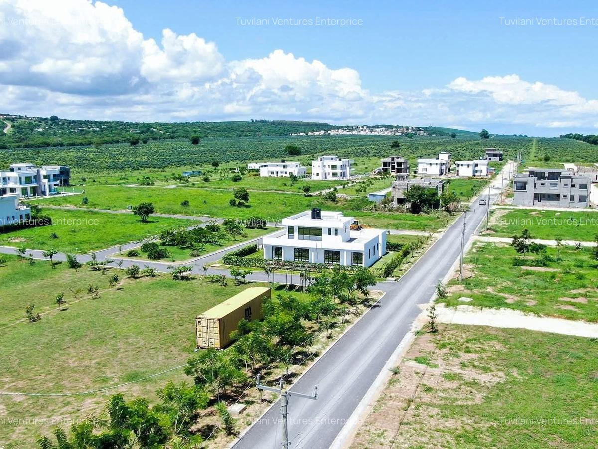 Land at Vipingo - 1