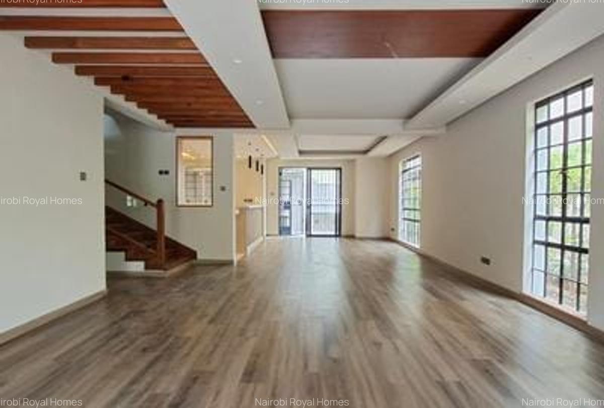 4 Bed Townhouse with En Suite at Lavington Green - 6