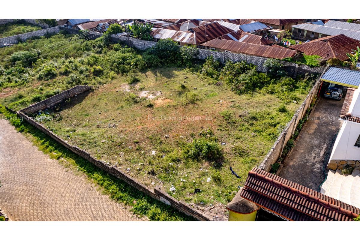 0.11 ac Land at Beach Road - 5