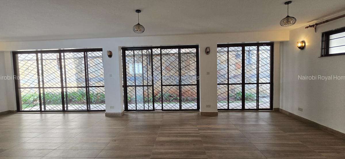 5 Bed Townhouse with En Suite at Convent Drive - 15
