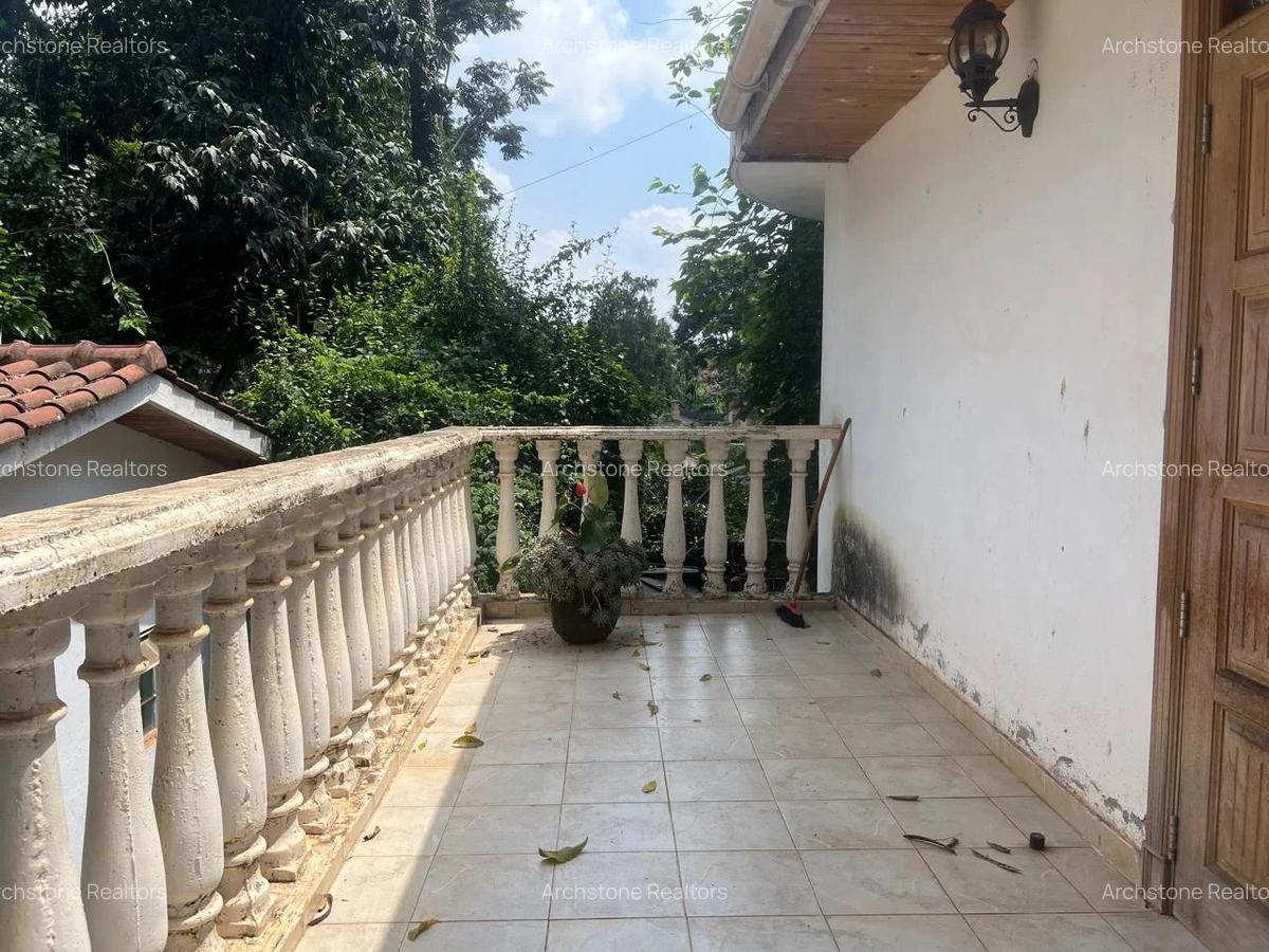 5 Bed Townhouse with En Suite in Rosslyn - 14