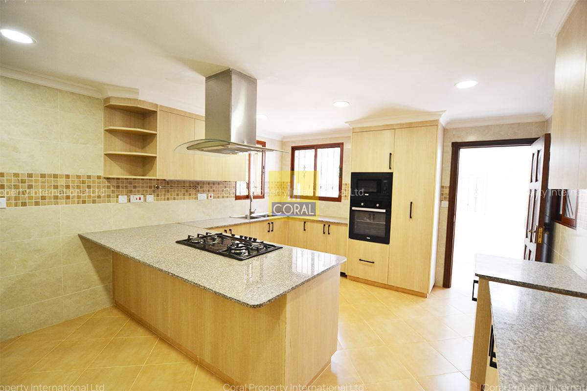 5 Bed Townhouse in Lower Kabete - 1