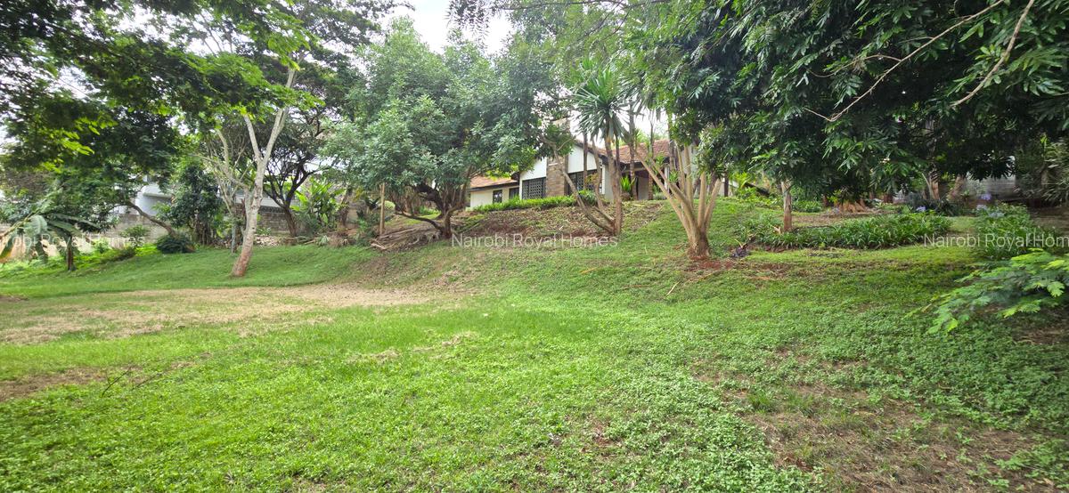 4 Bed House with En Suite at Kyuna - 8