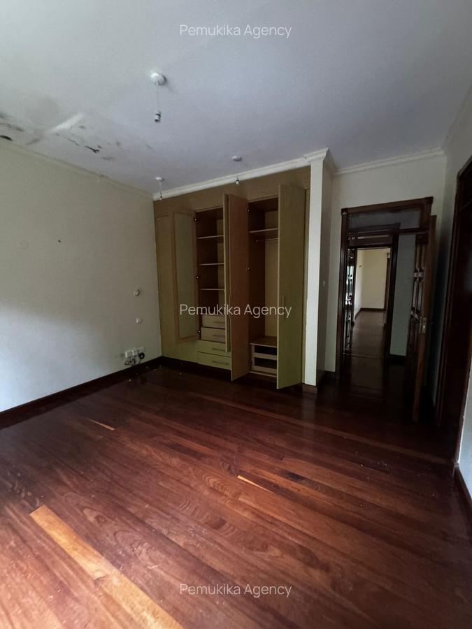 3 Bed House with En Suite at Windridge - 15