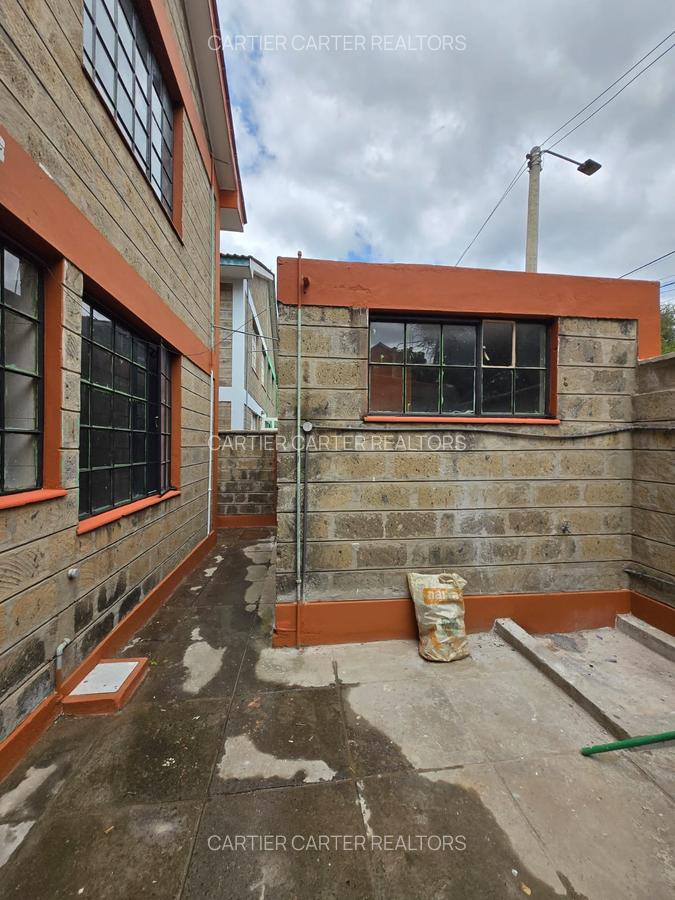 4 Bed Townhouse with En Suite at Ruby Flats Estate - 2