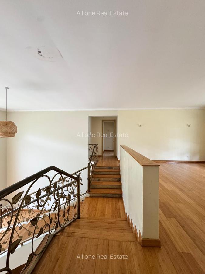 4 Bed Townhouse with Walk In Closet at Near The Hub Mall - 10