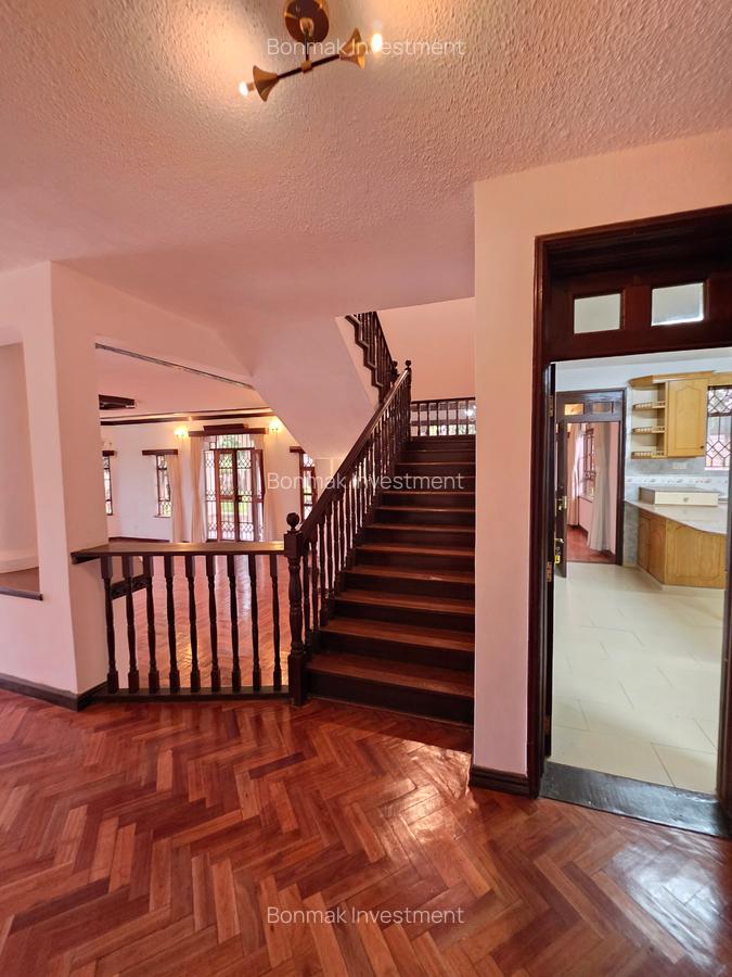 5 Bed House with En Suite at Old Runda - 10