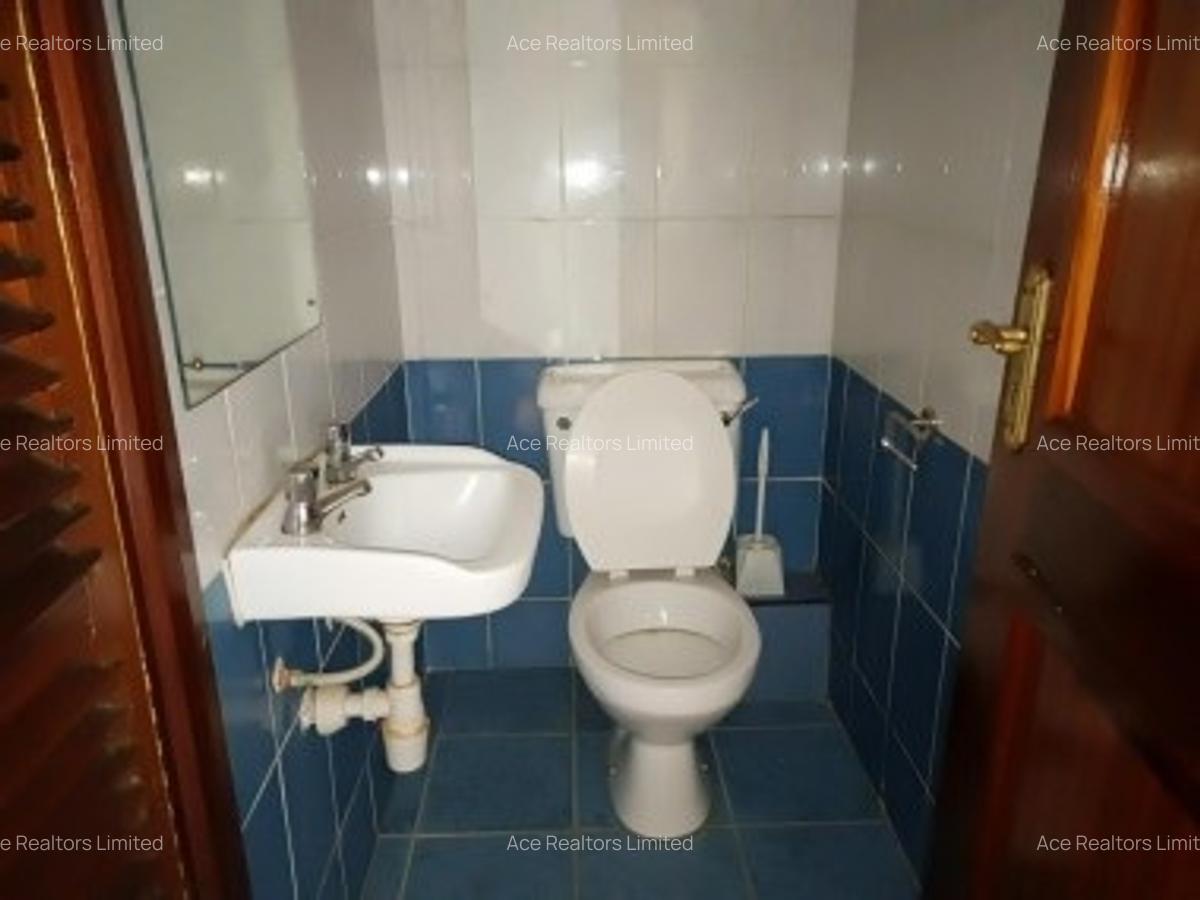3 Bed Apartment with En Suite at Sport Road - 10